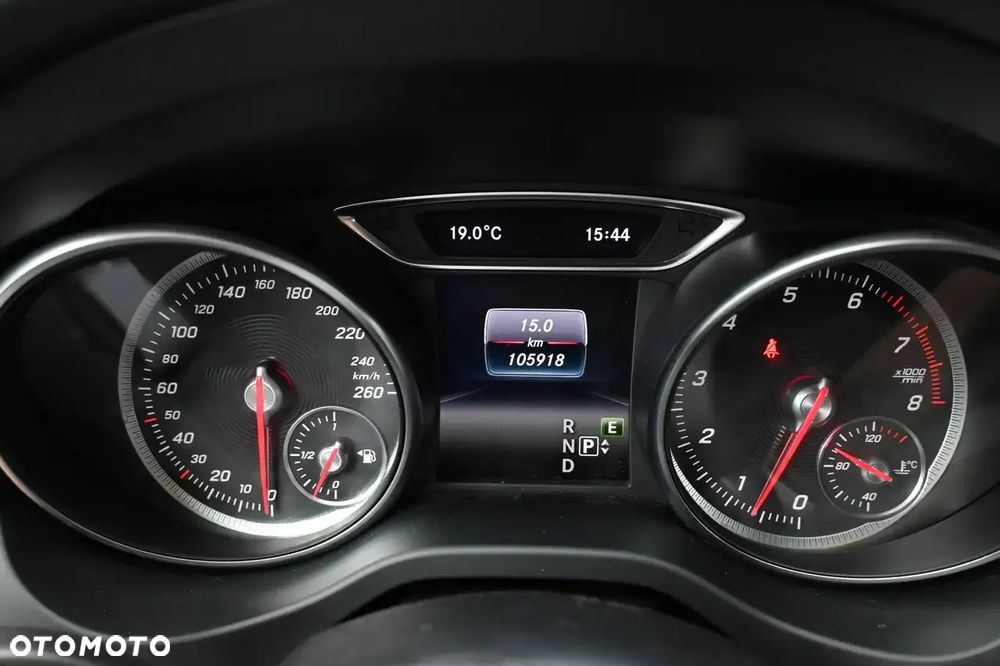 Mercedes-Benz CLA - 11