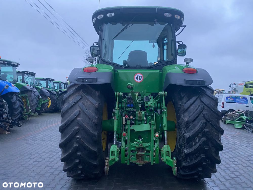 John Deere 7200 R  7230  CASE PUMA 6215 R - 5