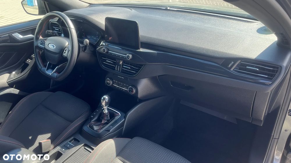 Ford Focus 1.5 EcoBoost STart-Stopp-System ST-LINE - 21