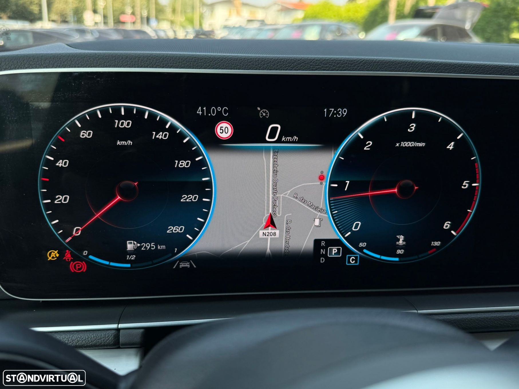 Mercedes-Benz GLE 300 d 4Matic - 35