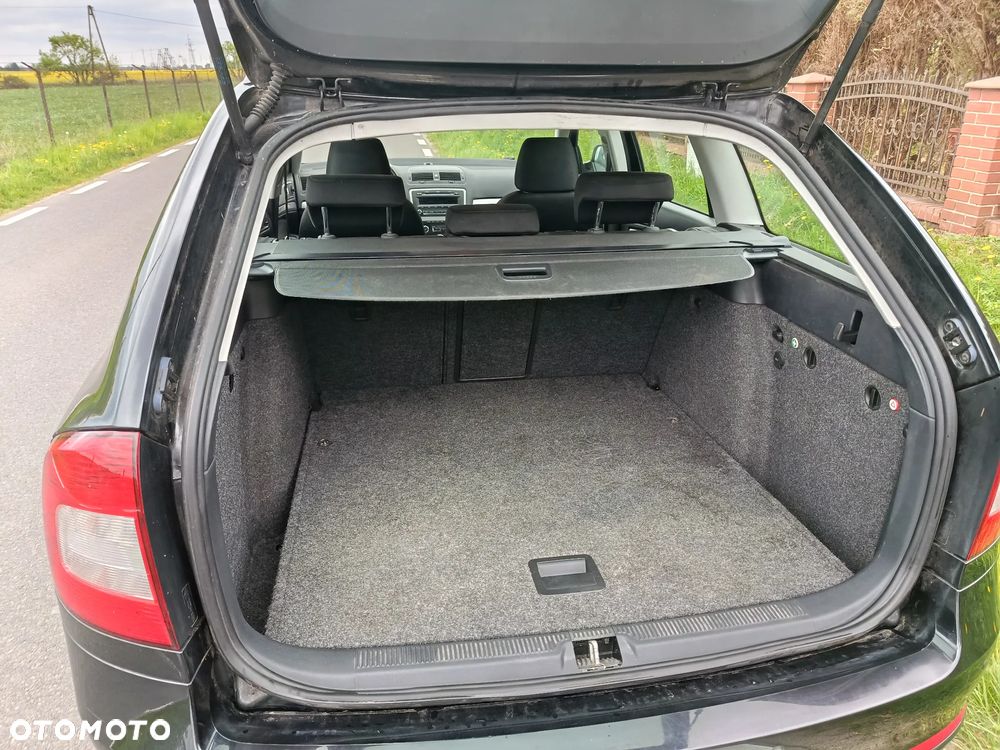 Skoda Octavia 1.8 TSI Ambiente 4x4 - 10