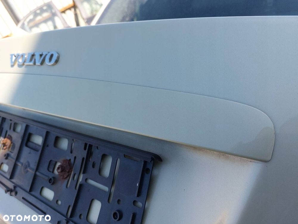 BLENDA KLAPY BAGAŻNIKA VOLVO S40 II 464-46 08663726 - 3