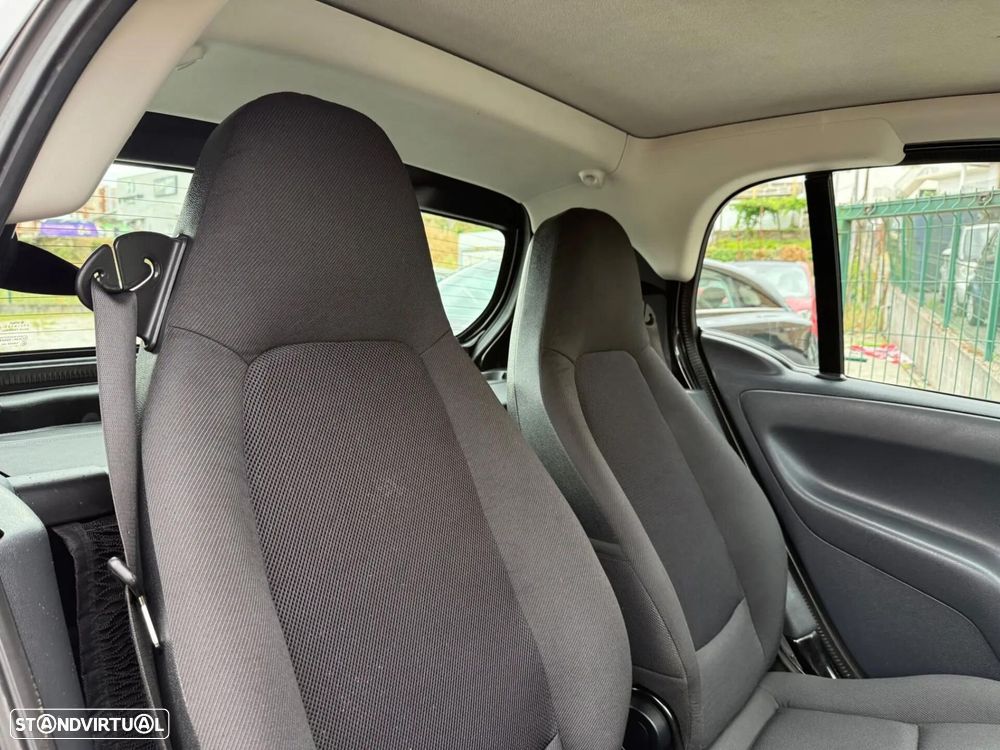 Smart ForTwo Coupé 1.0 mhd Pure 61 Softouch - 29