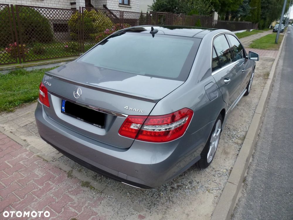 Mercedes-Benz Klasa E 350 4Matic BlueEFFICIENCY 7G-TRONIC - 5