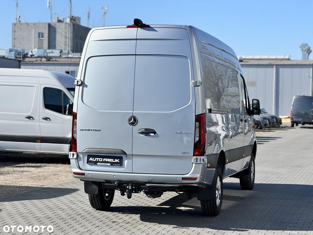 Mercedes-Benz Sprinter - 6