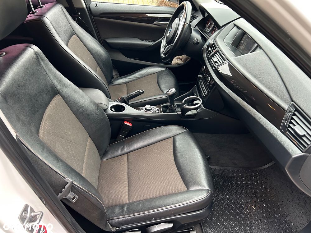 BMW X1 sDrive18d Sport Line - 8