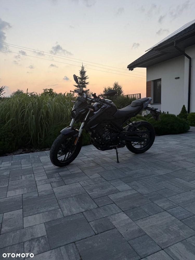 VOGE R125 - 12