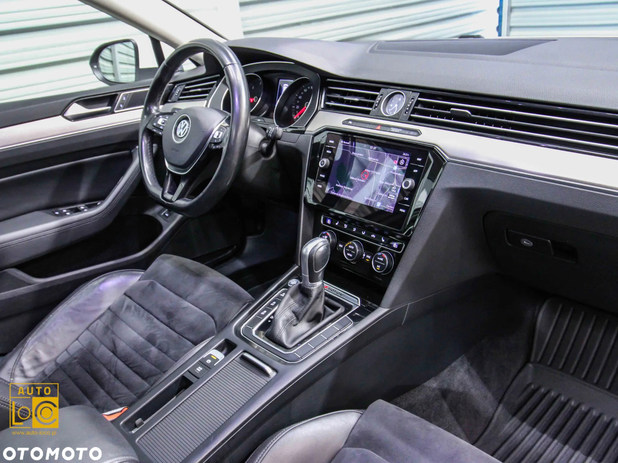 Volkswagen Passat 2.0 TDI Bi-Turbo BMT 4Mot Highline DSG - 17