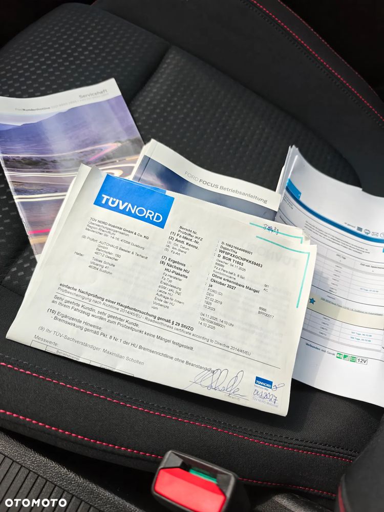 Ford Focus - 21