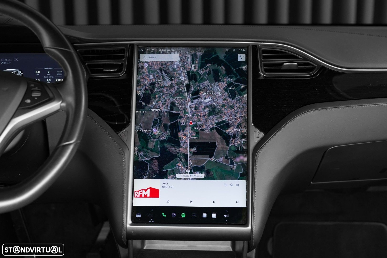 Tesla Model X 75D - 17