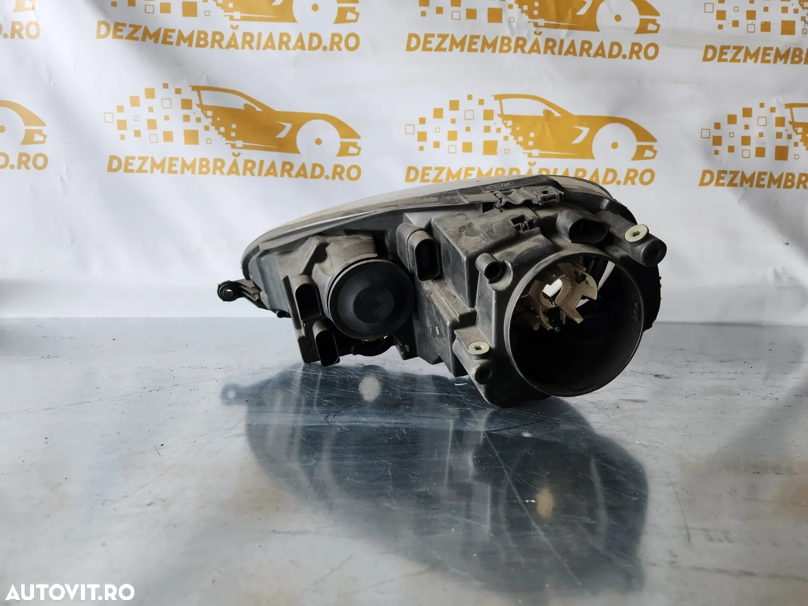 Far Dreapta Vw Golf 5 Variant Combi Jetta Original Volan Stanga Europa - Dezmembrari Arad - 7