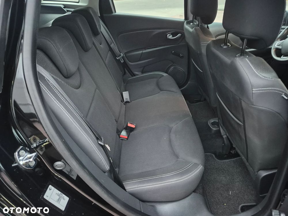 Renault Clio - 11