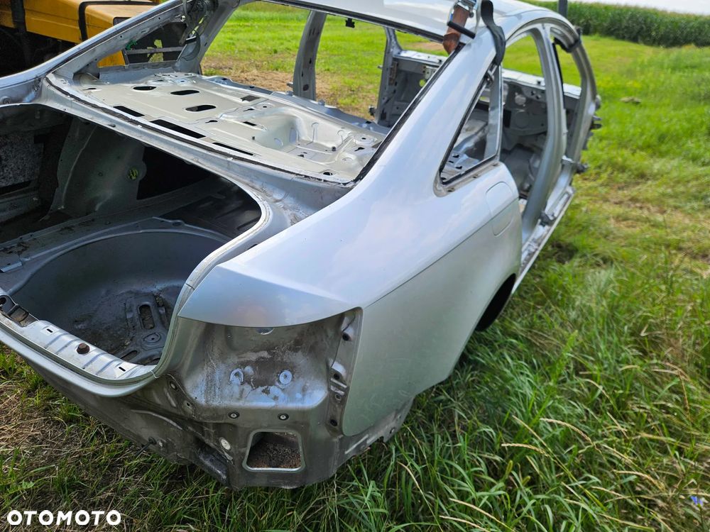 Błotnik Ćwiartka LY7W Poszycie Słupek Próg Podłużnica Dach Audi A6 C6 Sedan - 24