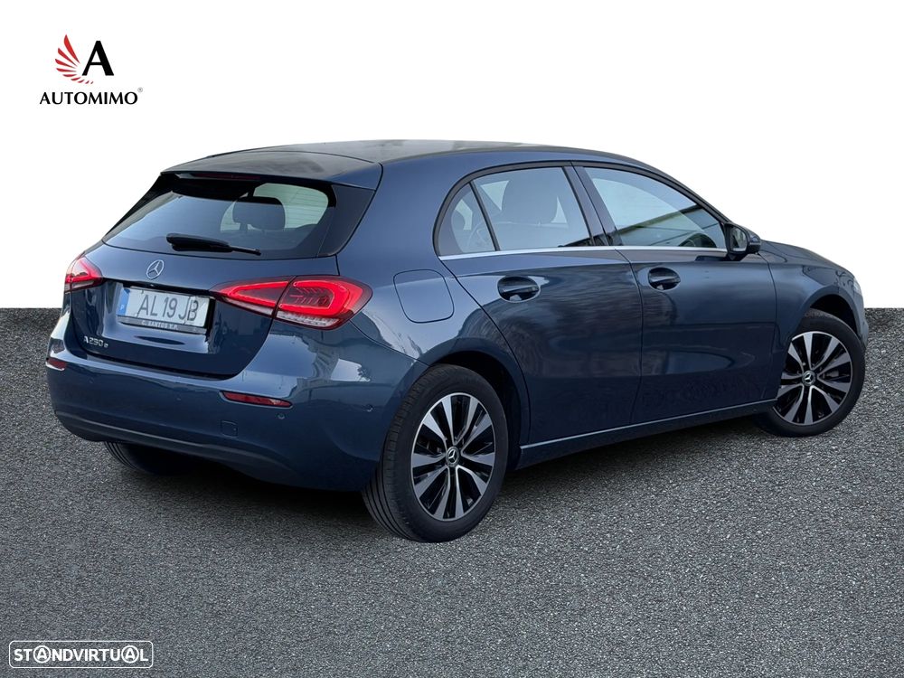 Mercedes-Benz A 250 e Style Plus - 2