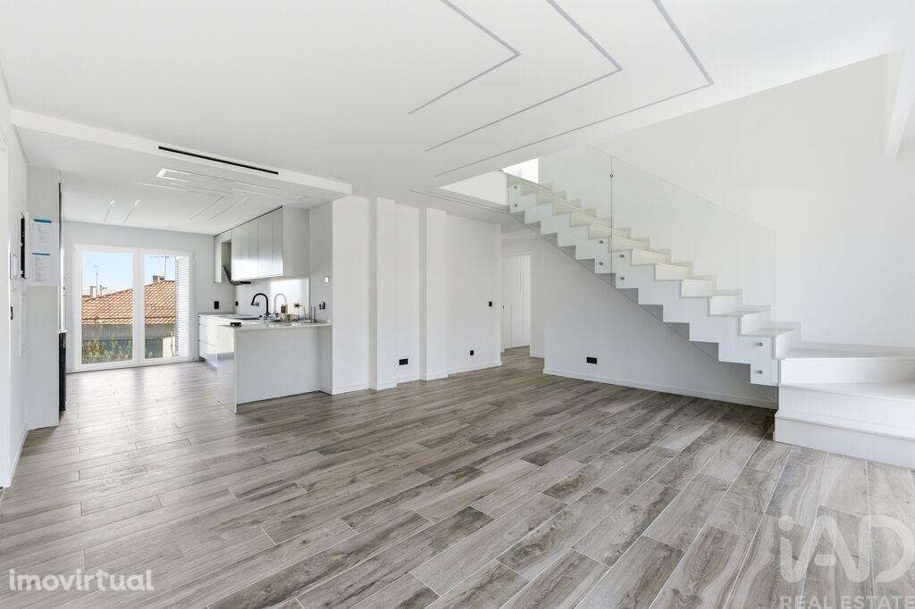 Apartamento T4 em Santa Iria de Azoia, São João da Talha e Bobadela de - Grande imagem: 2/30