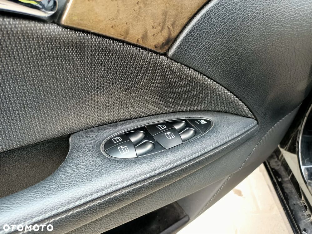 Mercedes-Benz Klasa E 220 CDI Automatik Avantgarde - 20