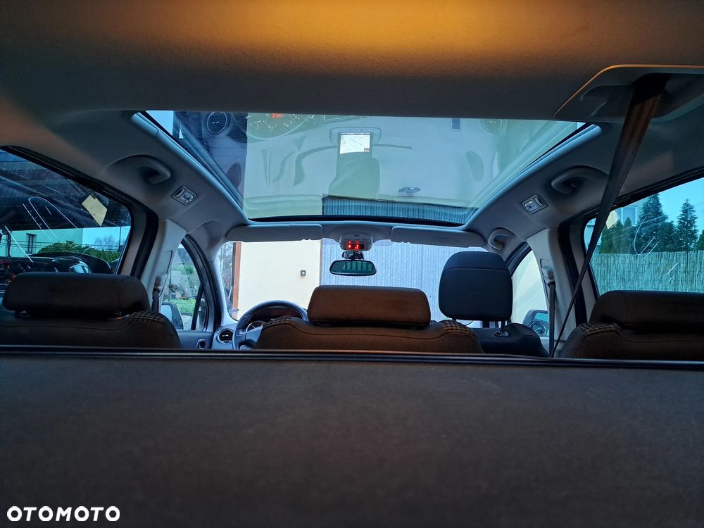 Peugeot 5008 HDI 150 Business-Line - 24