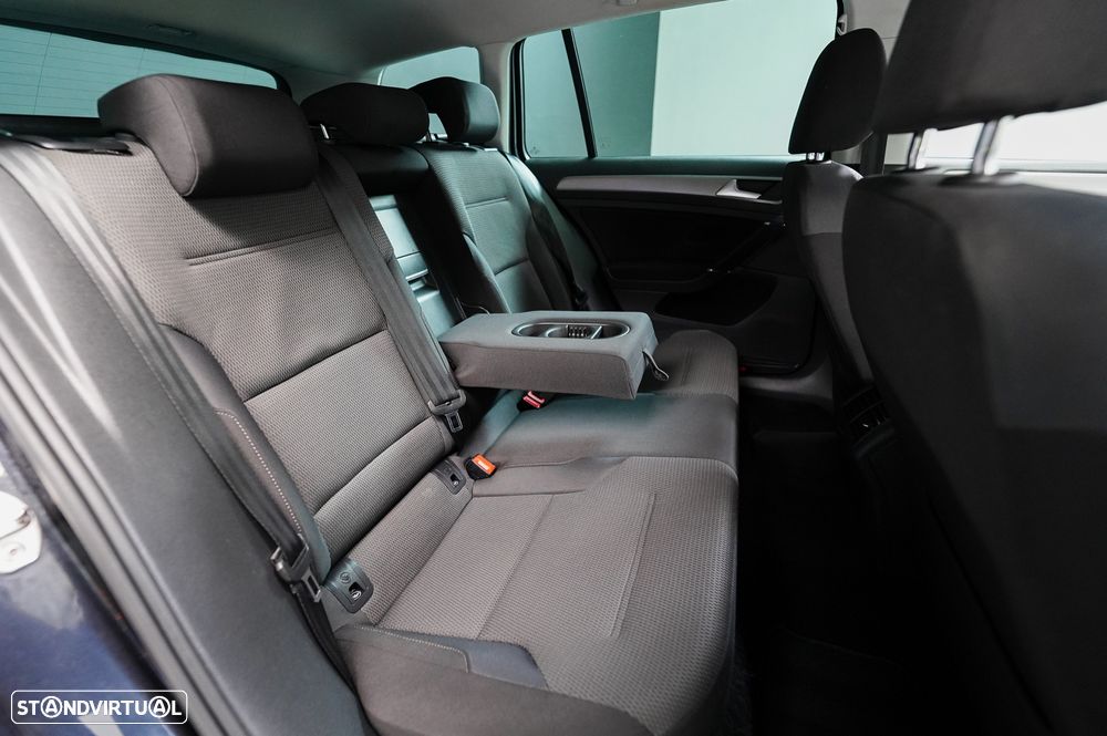 VW Golf Variant 1.6 TDi BlueMotion Confortline - 16