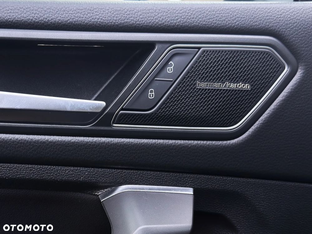 Volkswagen Tiguan 2.0 TDI SCR 4MotION DSG R-Line - 21