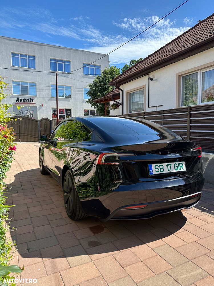 Tesla Model 3 Long Range RWD Premium - 4