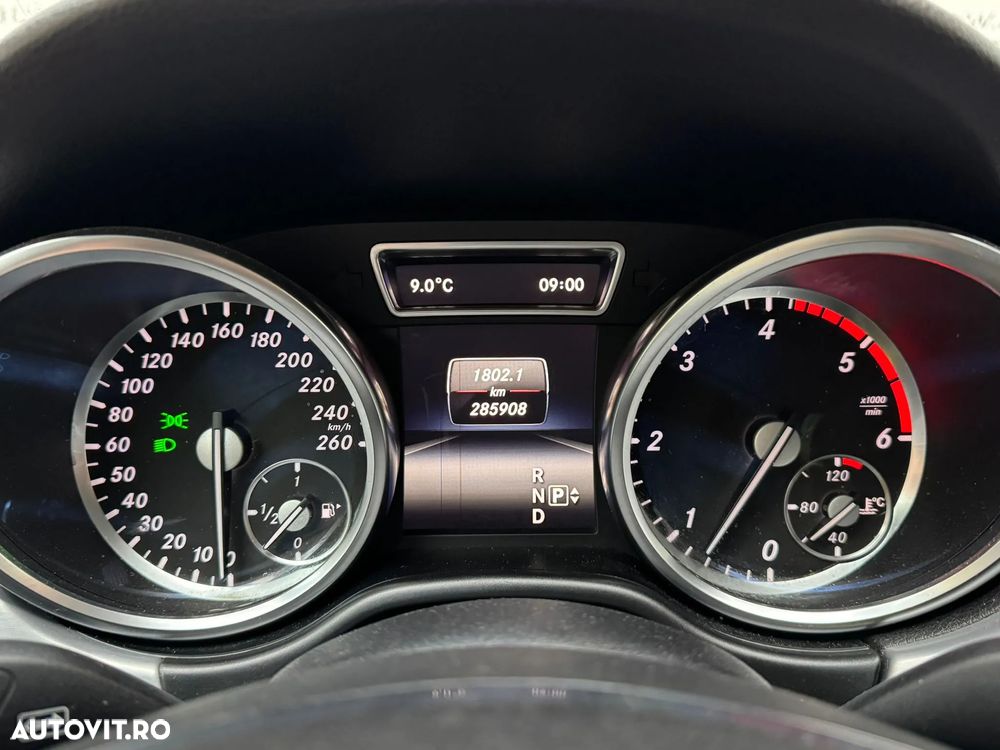 Mercedes-Benz ML 350 BlueTec 4MATIC Aut - 12