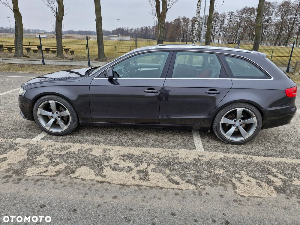 Audi A4 Avant 2.7 TDI - 10