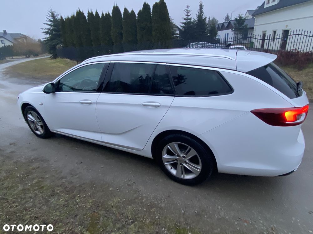 Opel Insignia 2.0 BiTurbo 4x4 Business Innovation - 4