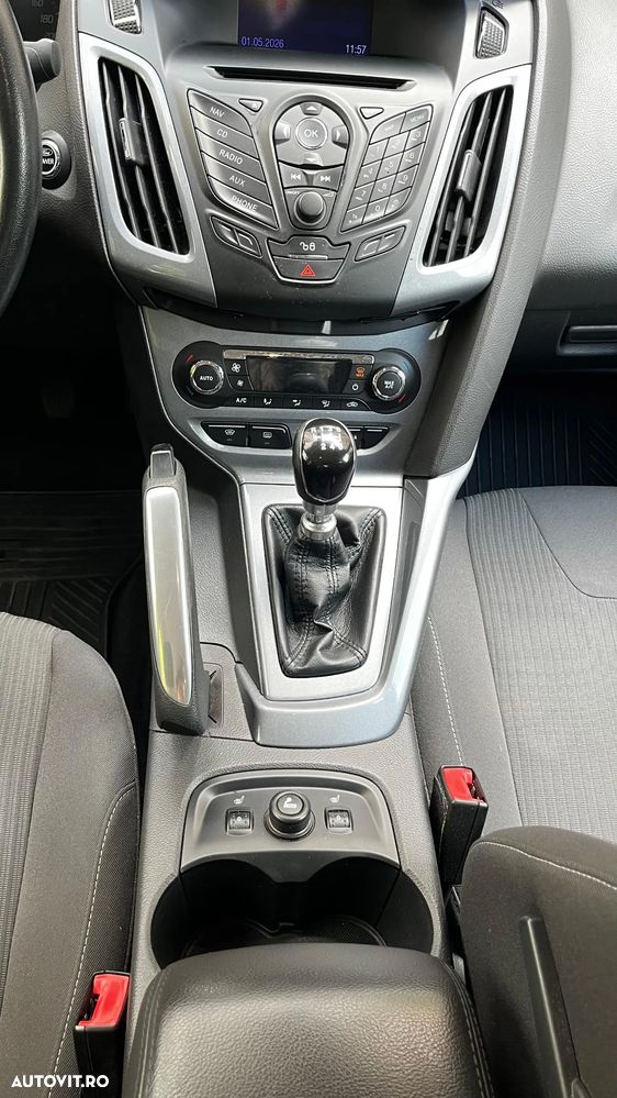 Ford Focus 1.6 EcoBoost Start-Stopp-System Titanium - 12