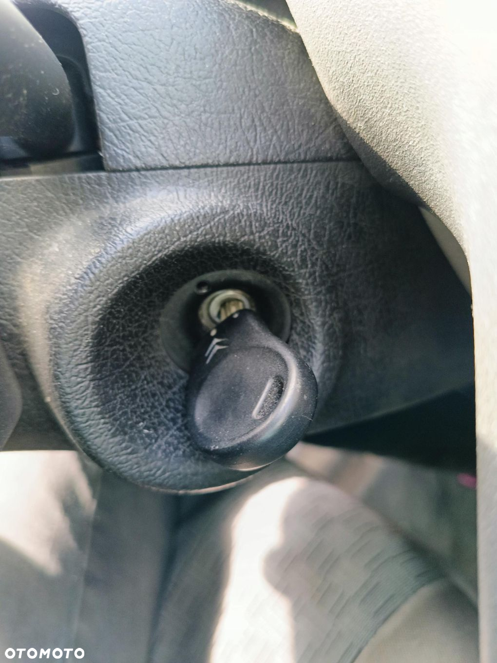 Citroen Xsara Picasso 1 II FL 04-07 STACYJKA Z KLUCZYKIEM 1.6 16V - 2