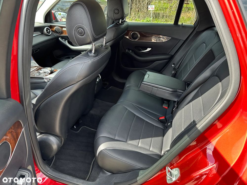 Mercedes-Benz GLC - 21