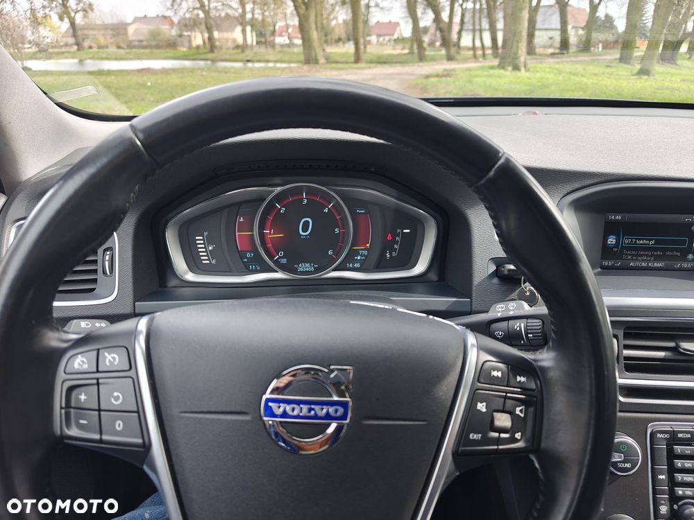 Volvo V60 D4 Drive-E Summum - 14