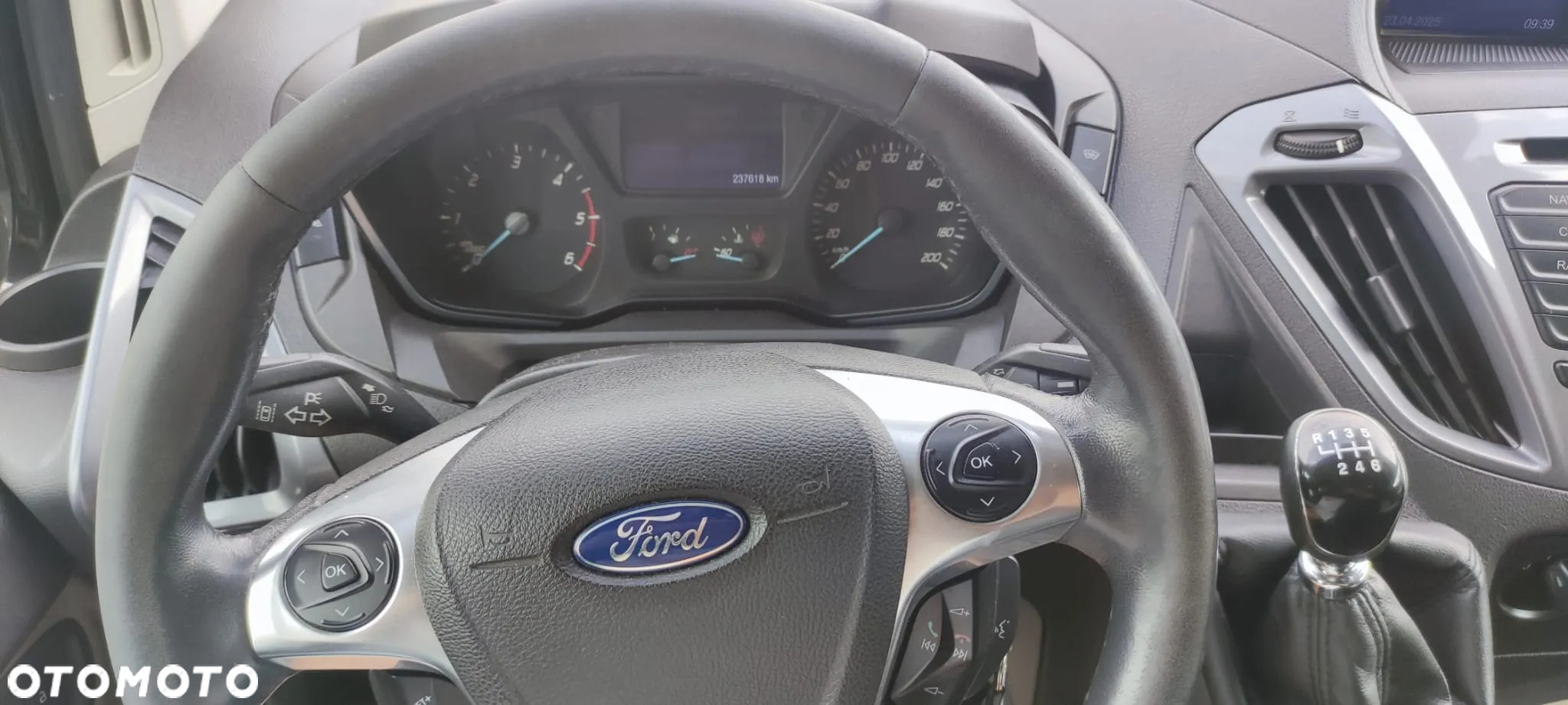 Ford Tourneo Custom - 10