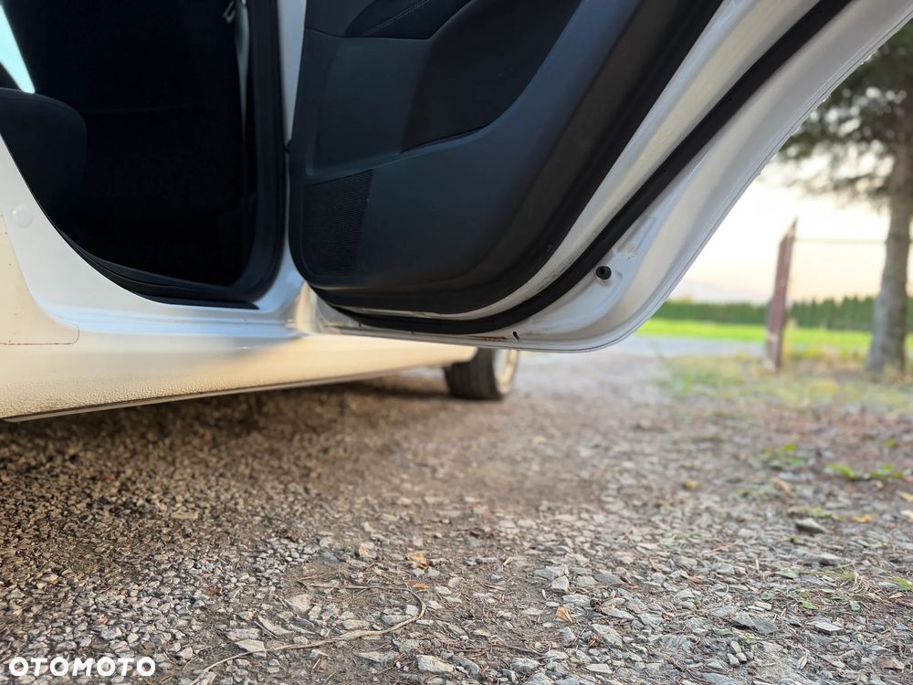 Toyota Auris 1.6 MultiMode Life+ - 26