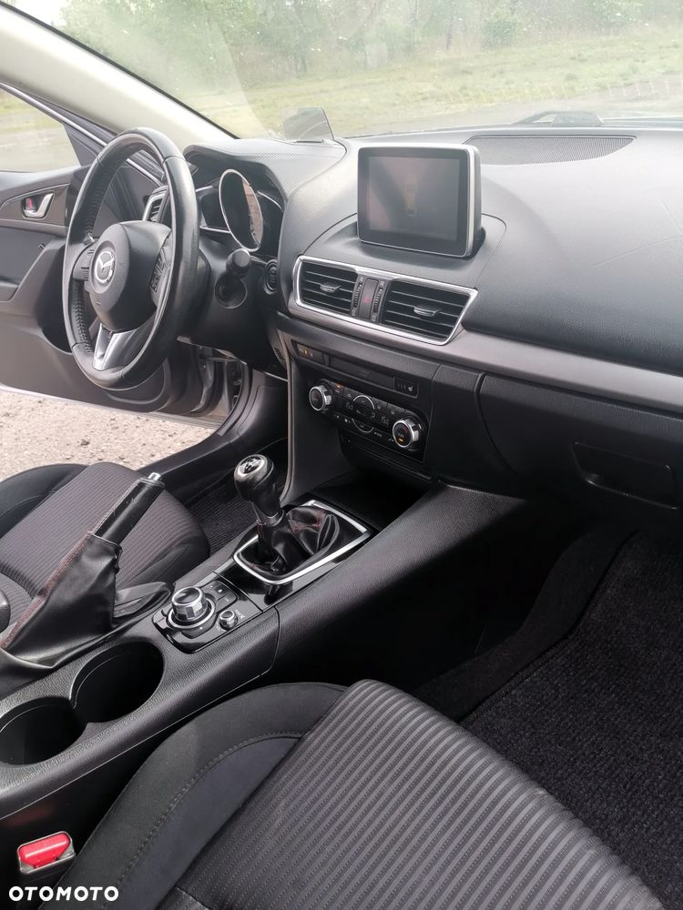 Mazda 3 - 8