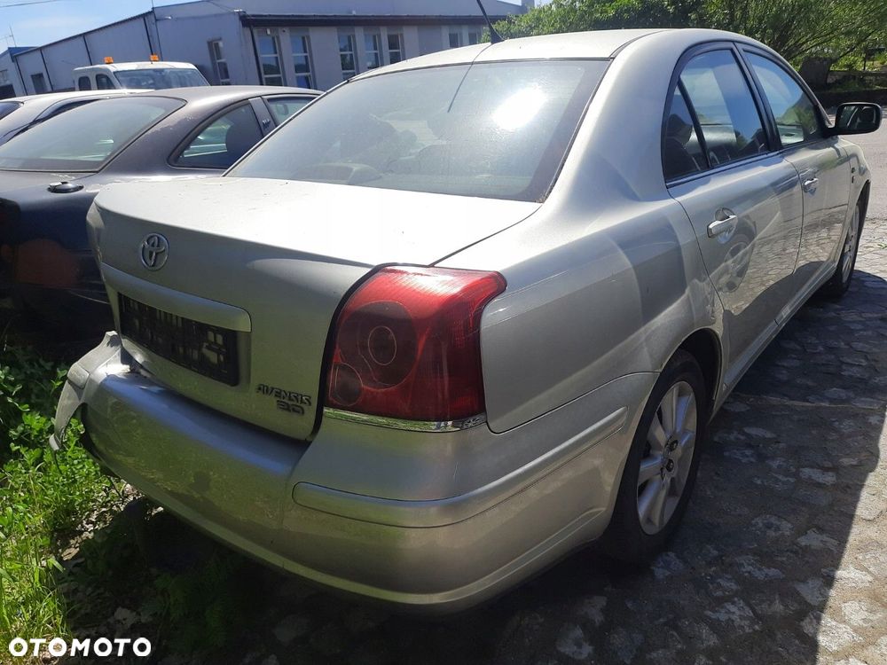 CZĘŚCI Toyota Avensis II T25 2003-2006 R 2,0 D4D LAK: 1C0 SILNIK:1CDFTV - 4