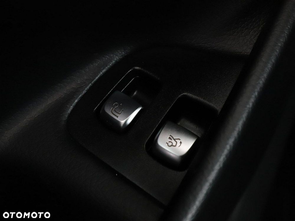 Mercedes-Benz Klasa E - 39