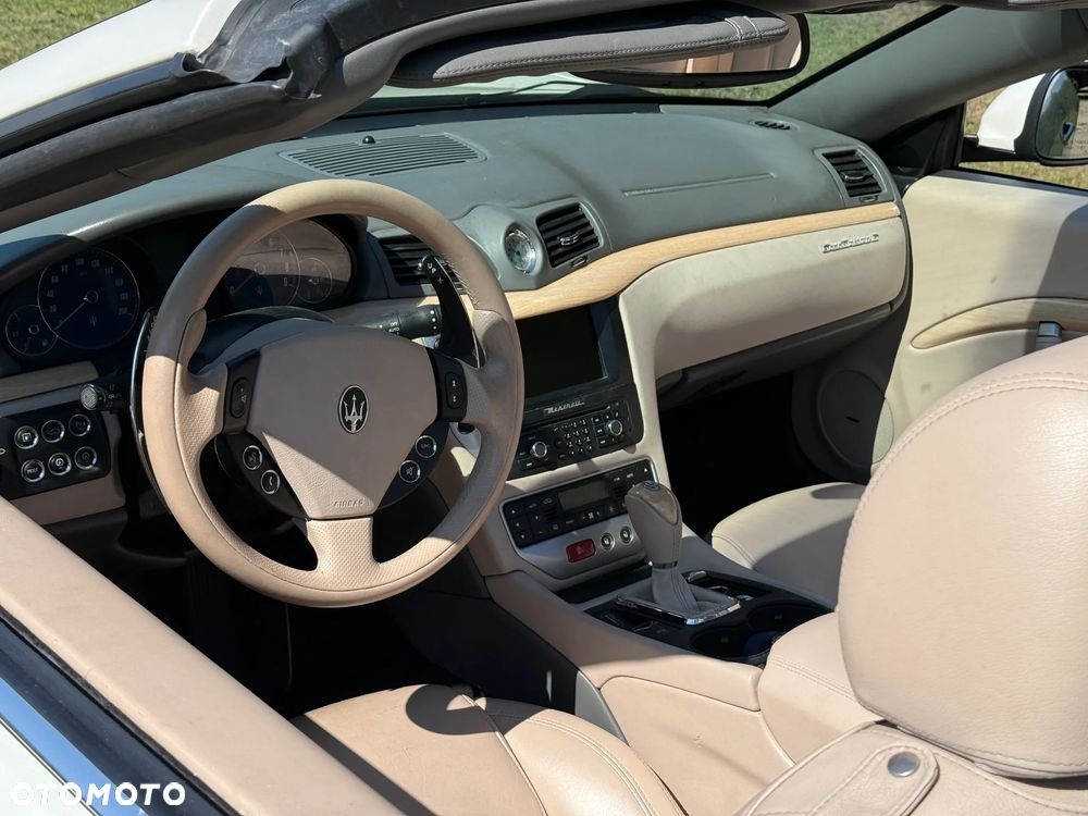 Maserati GranCabrio - 5