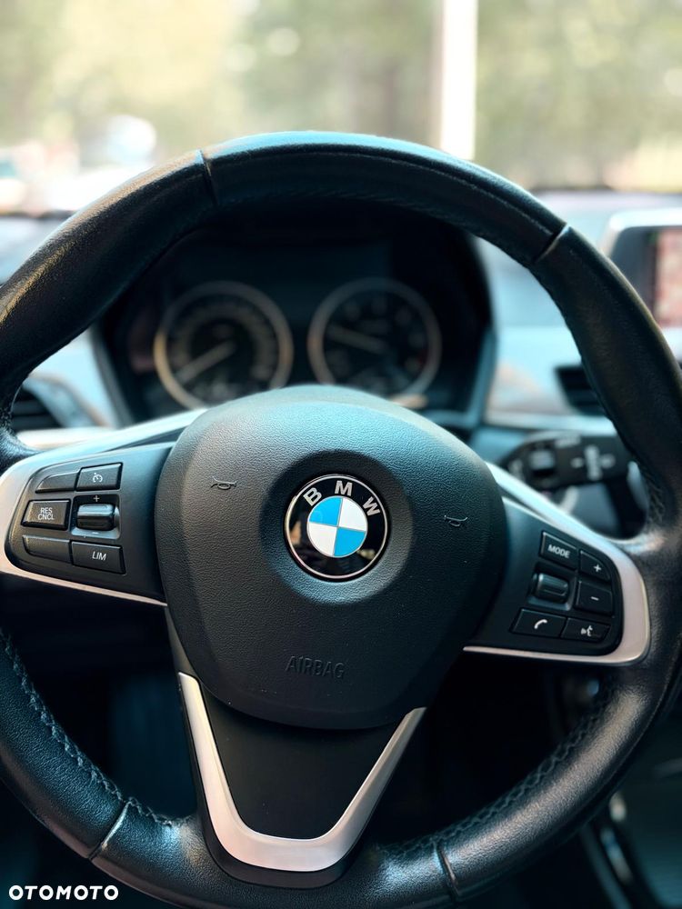 BMW X1 sDrive18d xLine - 9