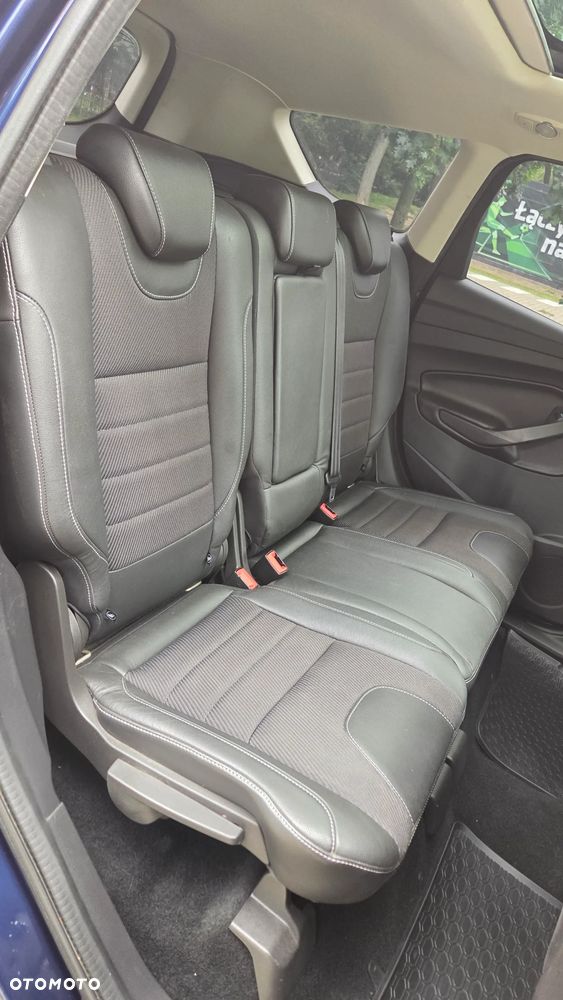 Ford Kuga 2.0 TDCi 4x4 Titanium - 28