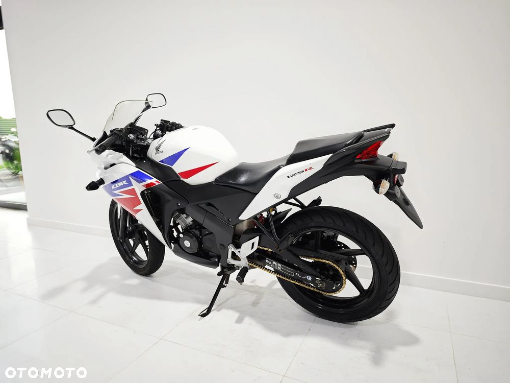 Honda CBR - 12