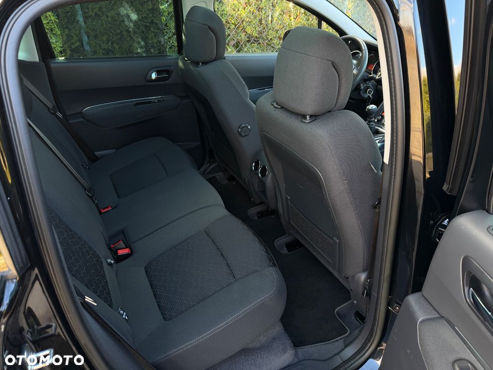 Peugeot 3008 HDi 115 Business-Line - 23
