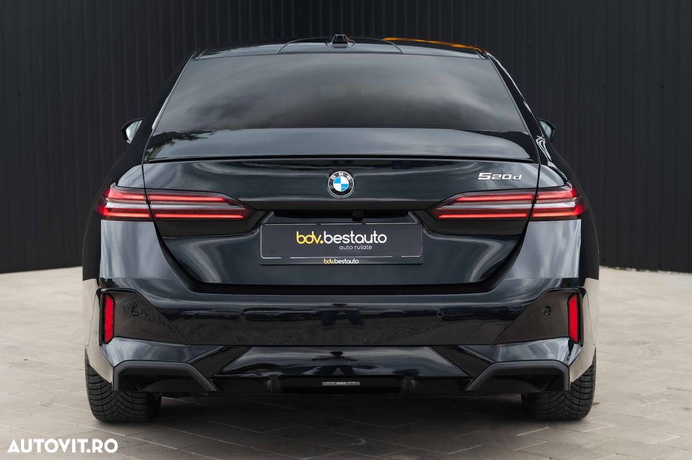 BMW Seria 5 520d AT MHEV - 11