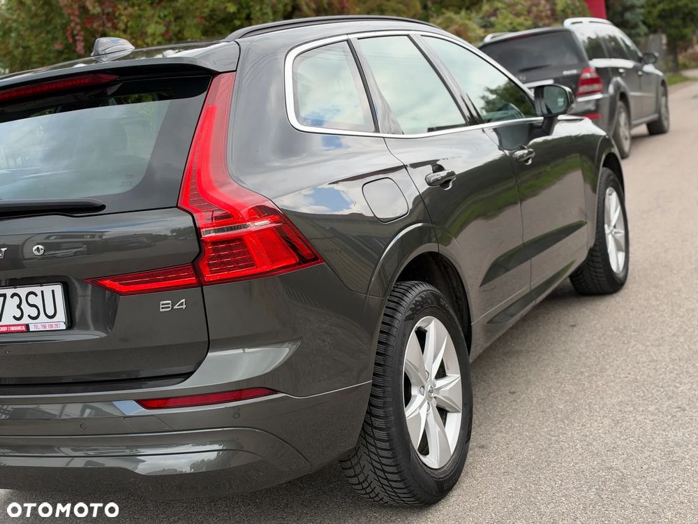 Volvo XC 60 B4 B Momentum Pro - 39