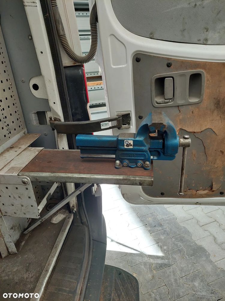 Mercedes-Benz SPRINTER - 11