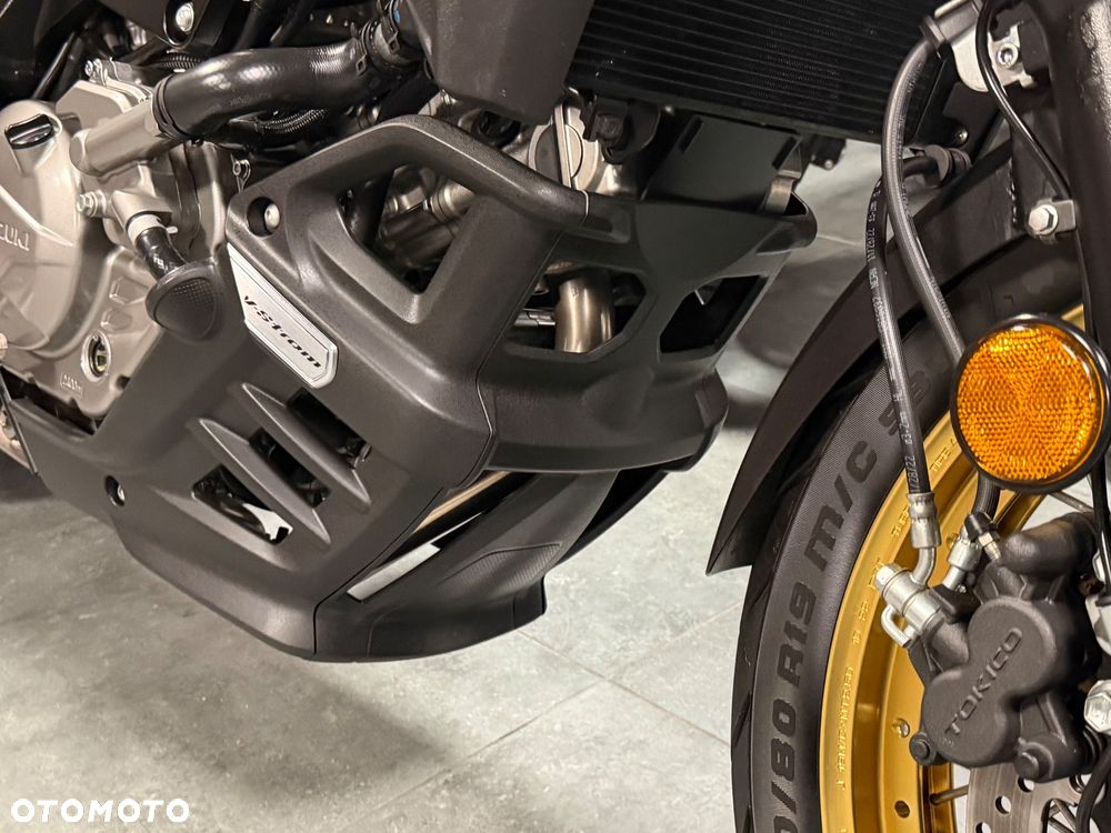 Suzuki V-STROM - 21