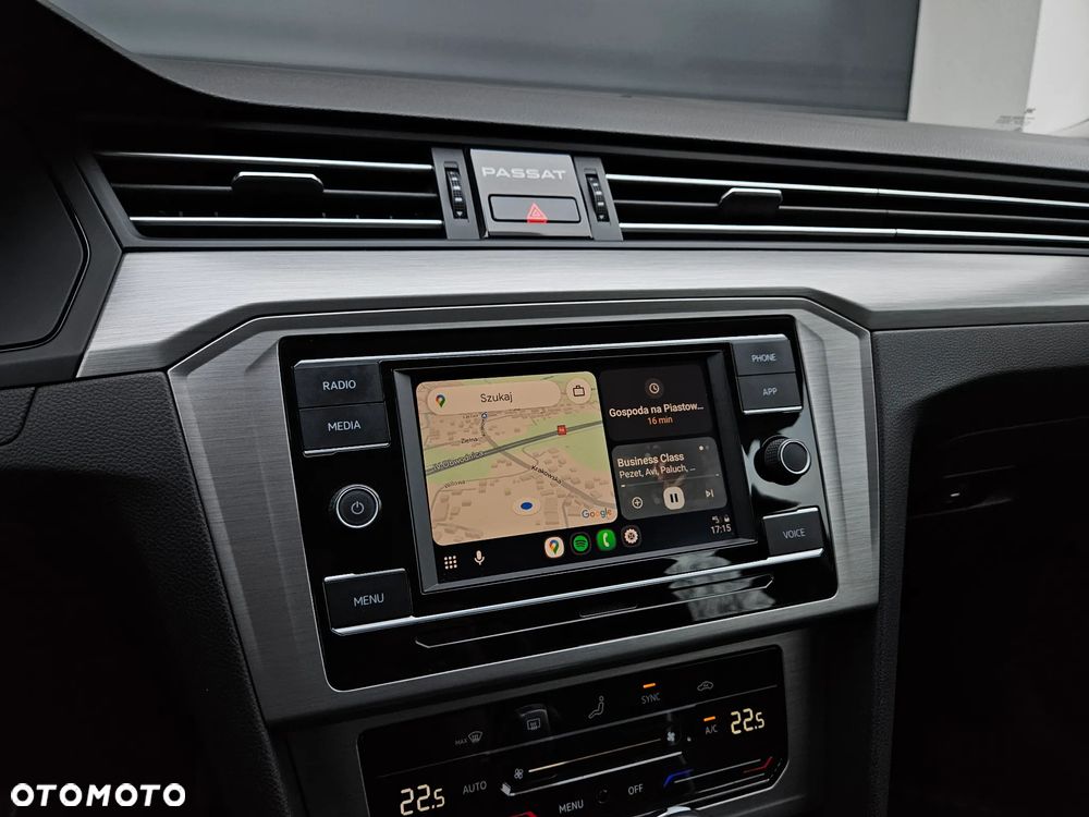 Volkswagen Passat - 19