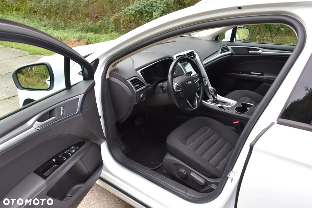 Ford Mondeo - 18