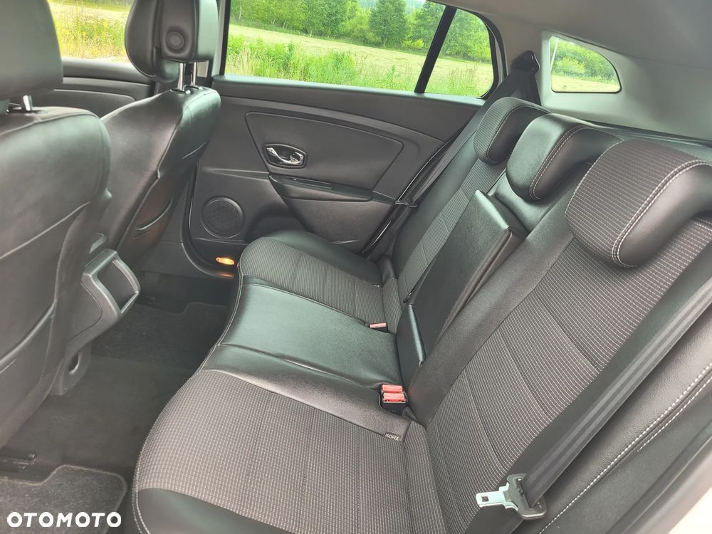 Renault Megane dCi 110 FAP EDC Bose Edition - 20