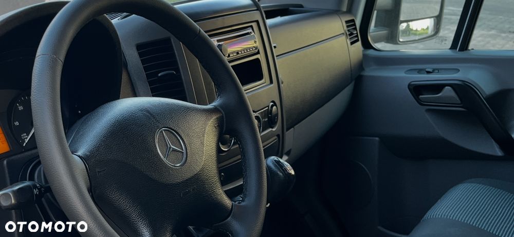 Mercedes-Benz Sprinter - 7