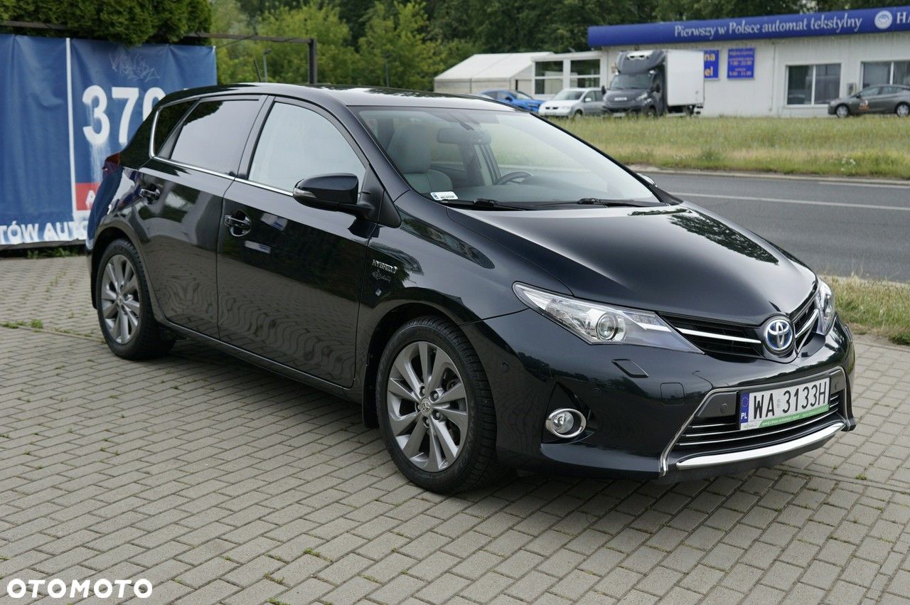 Toyota Auris - 1